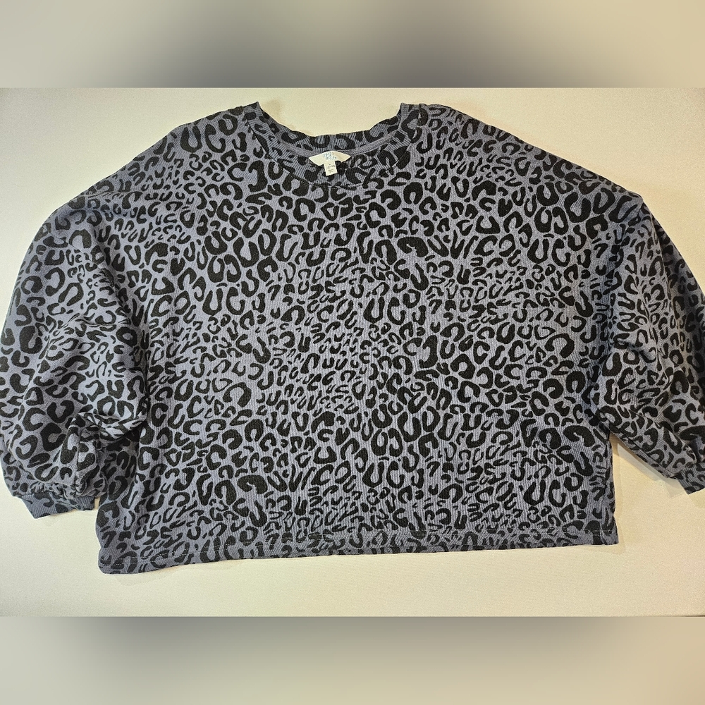 Time & Tru‎ Cropped Sweater Womens Large Black Grey Cheetah Print Comfor…